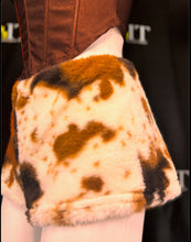 Load image into Gallery viewer, Canyon Glow Shorts - Malibu Mink Collection