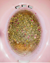 Load image into Gallery viewer, Yoni Throne (Sitz Bath) 👑🌸
